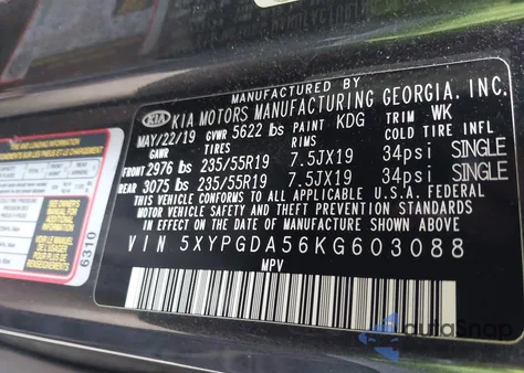 2019 Kia Sorento 3.3L S z USA, uszkodzony, nr VIN 5XYPGDA56KG603088